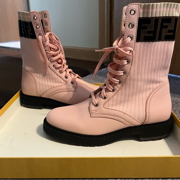 Real Fendi shoes from Neiman Marcus orig price $995 - Picture 4 of 16